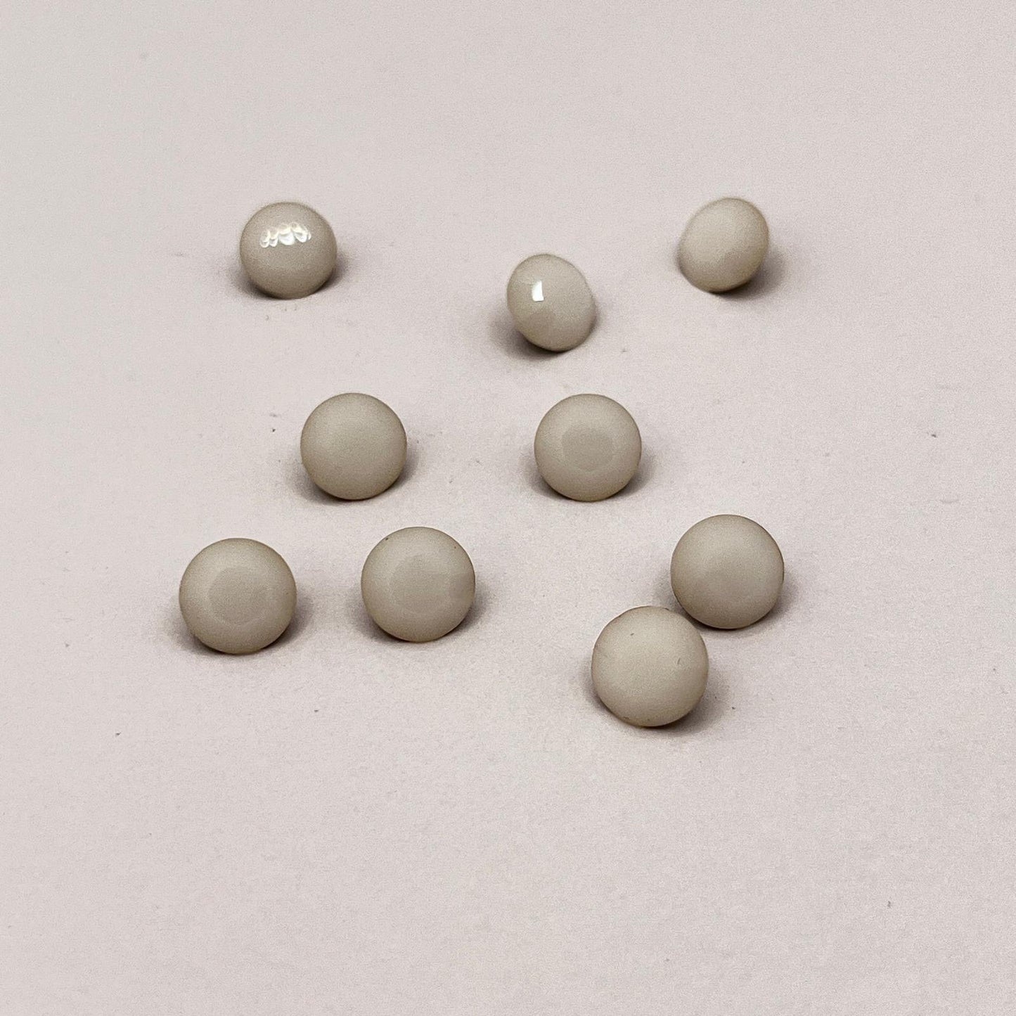 Swarovski® Chaton White Alabaster SS39