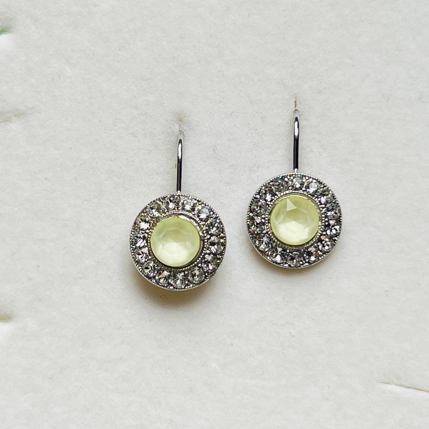 3972 Vintage Earring mit Swarovski Crystals 23mm