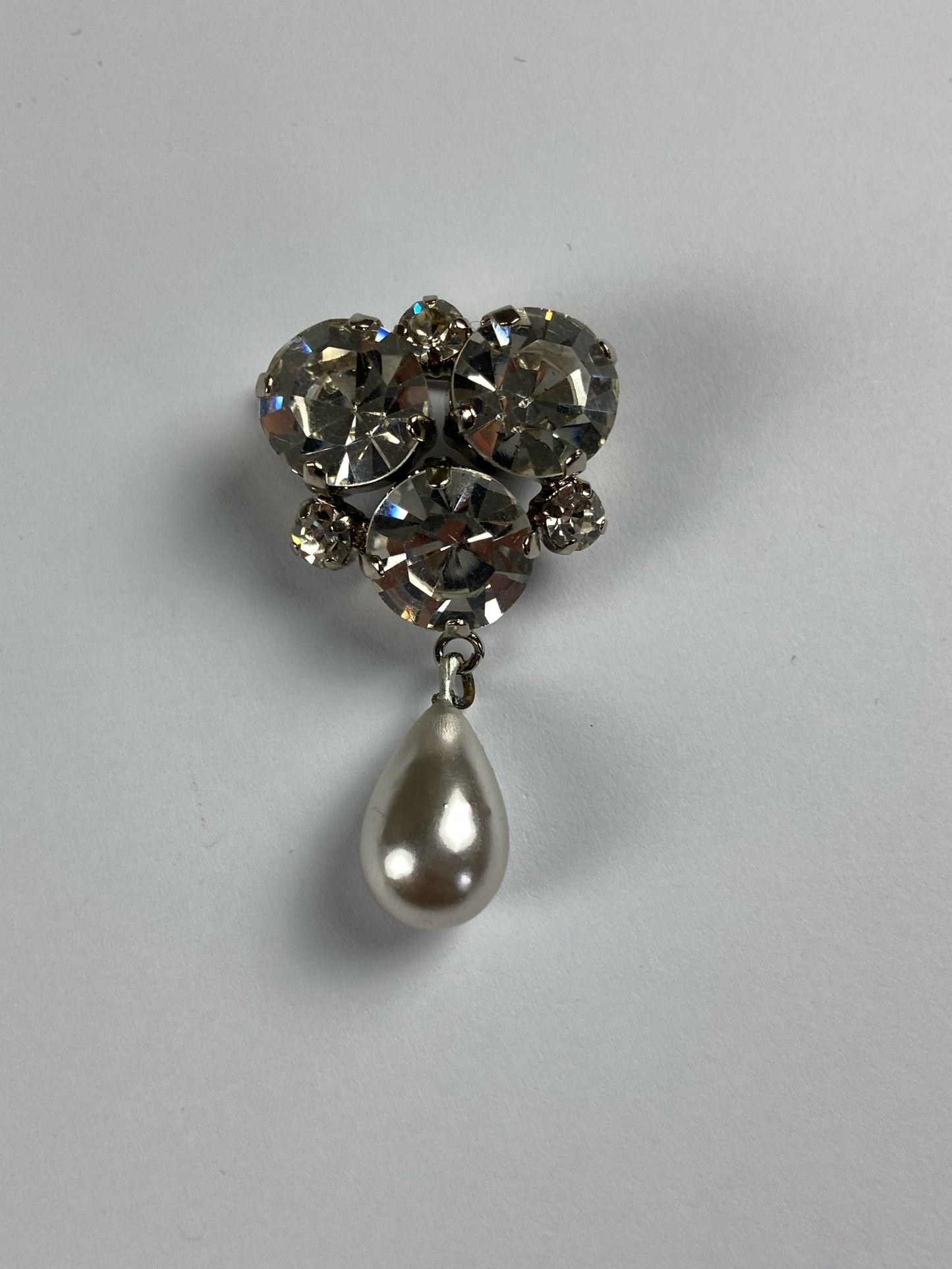 8753 Vintage Swarovski Kristallen Brosche 43mm