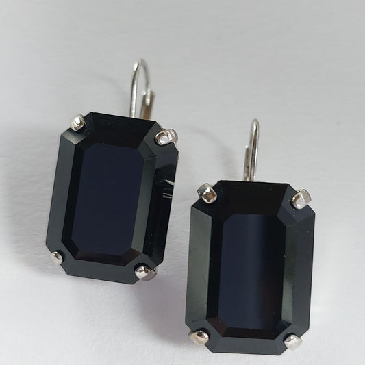 3696 Vintage Ohrringe mit Swarovski Kristallen 27x12mm