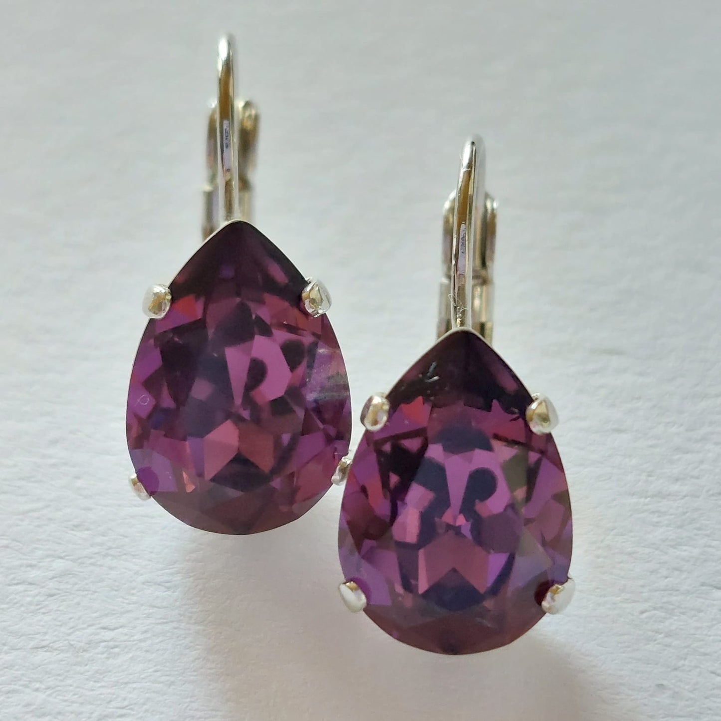 3395 Vintage-Ohrringe mit Swarovski Kristallen 23mm