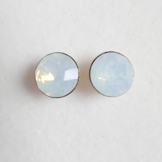3676 Vintage Ohrringe mit Swarovski Kristallen 9mm