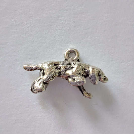Hund Trachtenanhänger 25x10mm