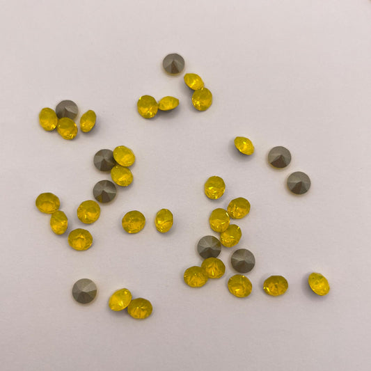 Swarovski® Chaton Yellow Opal SS29