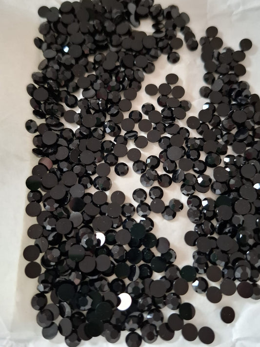 Swarovski® Vintage Flatback Jet Unfoiled SS24