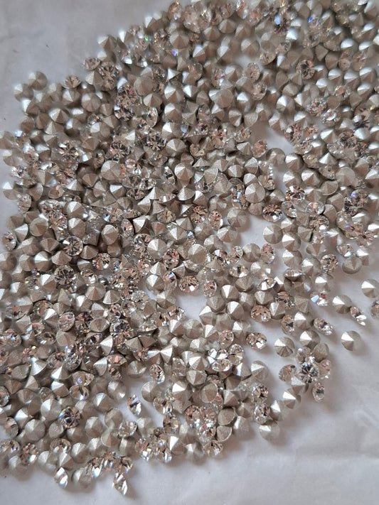 Swarovski® Chaton Crystal PP22