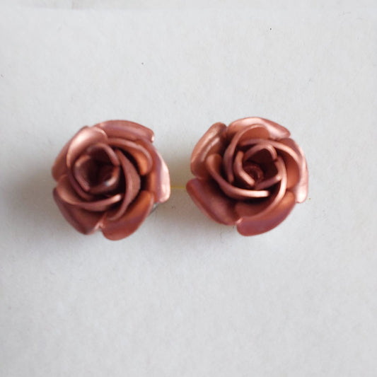 3663 Vintage Ohrringe mit Swarovski Kristallen 8mm