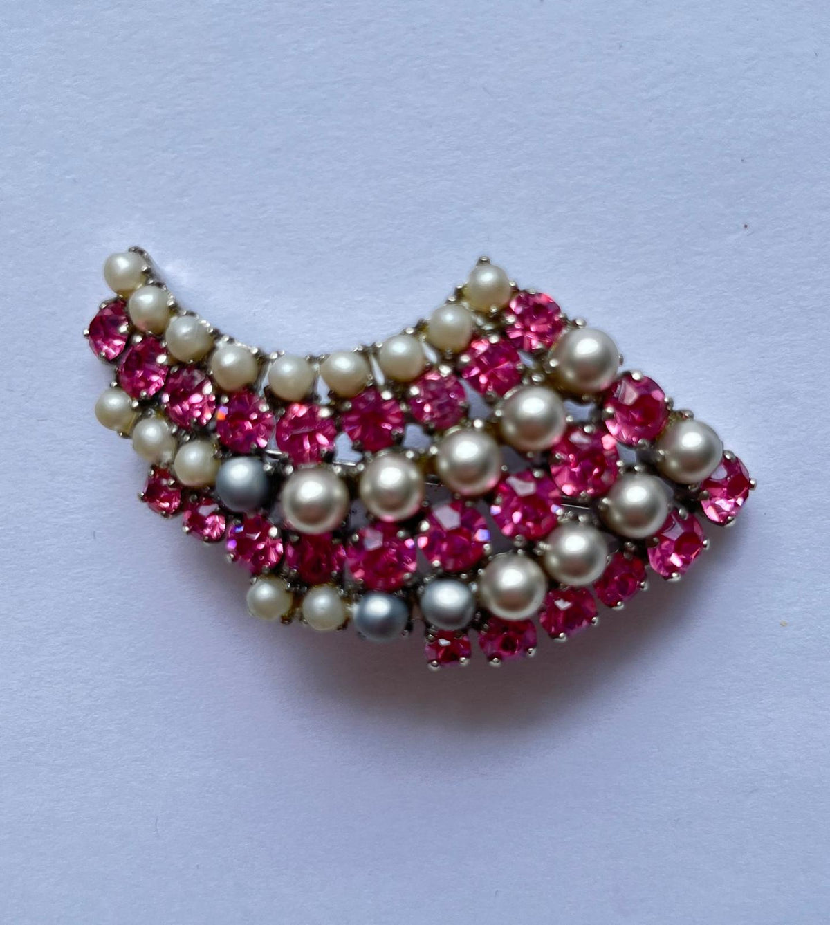 8503 Vintage Swarovski Kristallen Brosche 58mm