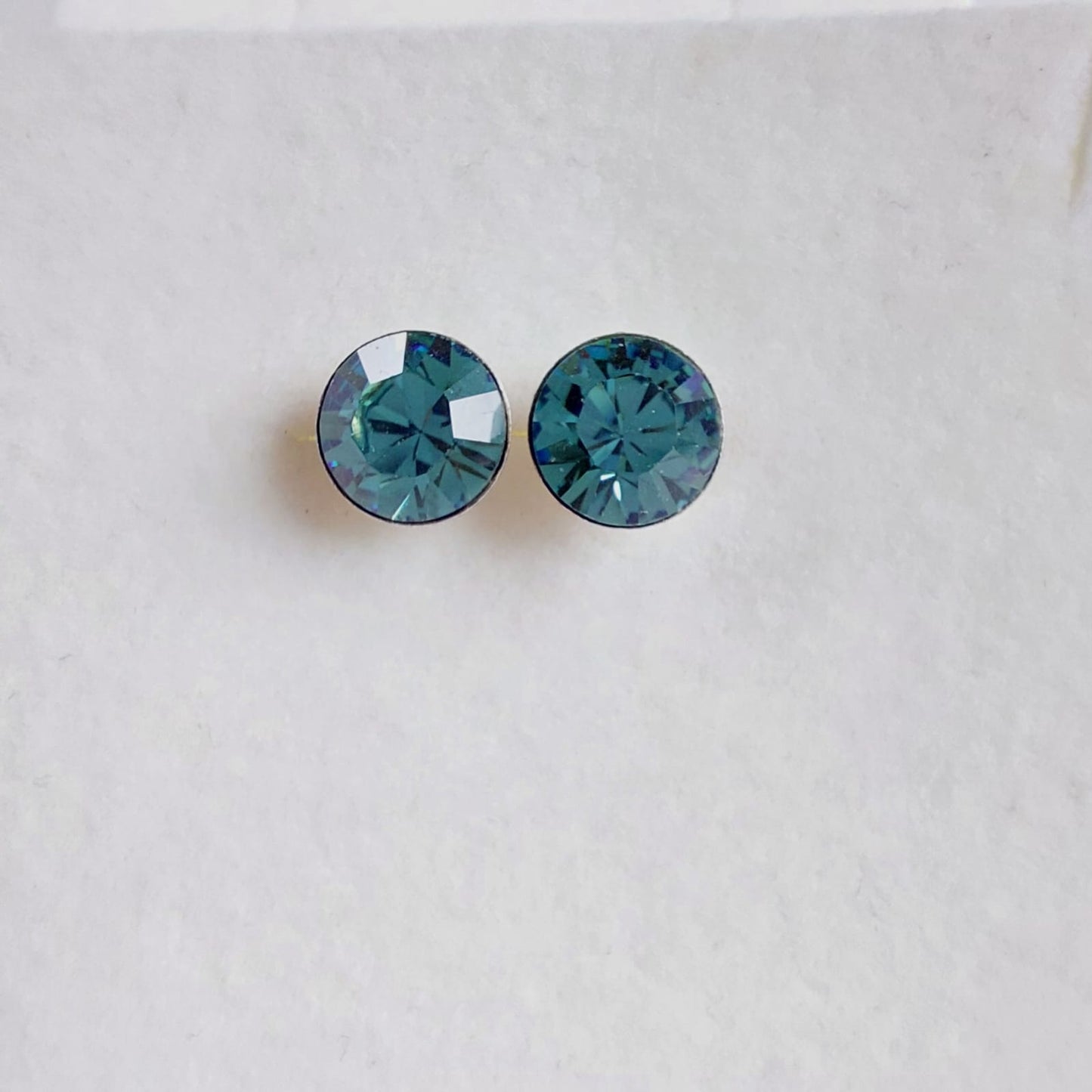 3648 Vintage Ohrringe mit Swarovski Kristallen 9mm