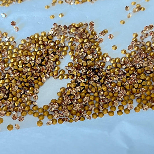 Swarovski® Chaton Vintage Light Colorado Topaz Gold Foiled PP15