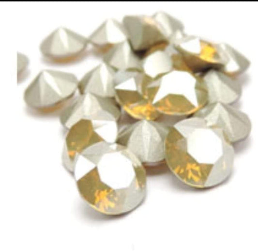 Swarovski® Chaton White Opal Gold PP18