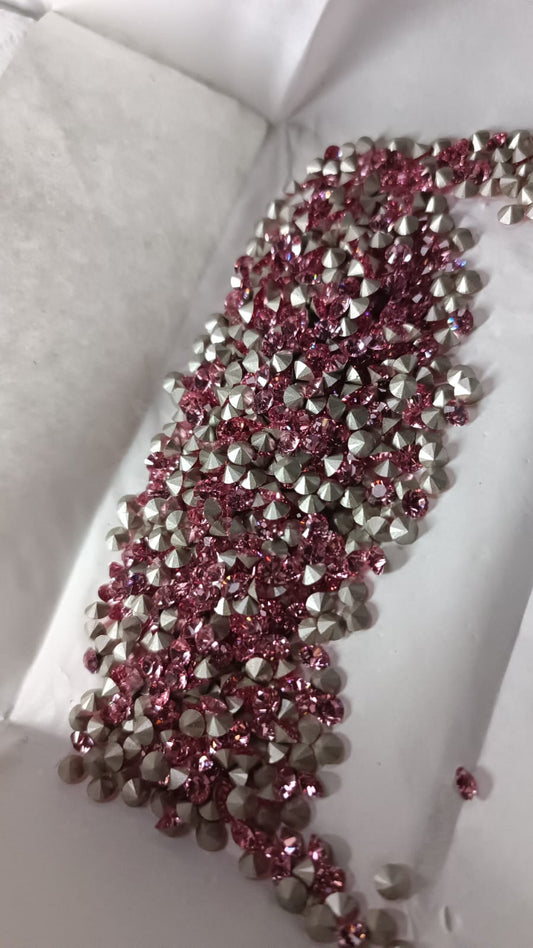 Swarovski® Chaton Vintage Light Rose Silver Foiled SS18