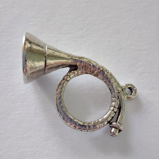 Waldhorn Trachtenanhänger 30x16mm