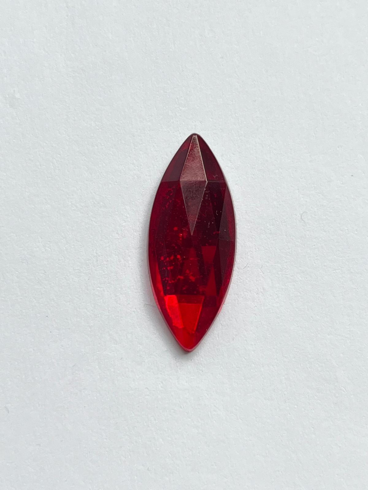 5828 Vintage Kunststoff Sphinx Eye Crystal Cut Cabochon 27mm