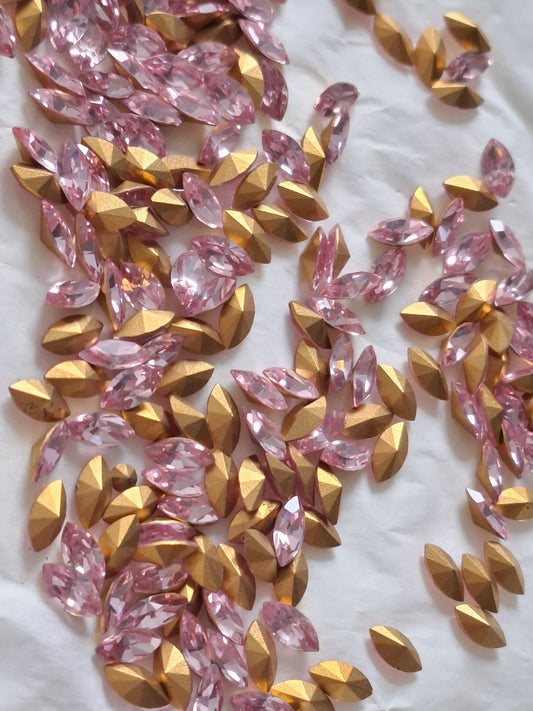 Swarovski® Fancy Vintage Navette Light Rose Gold Foiled 8x4mm