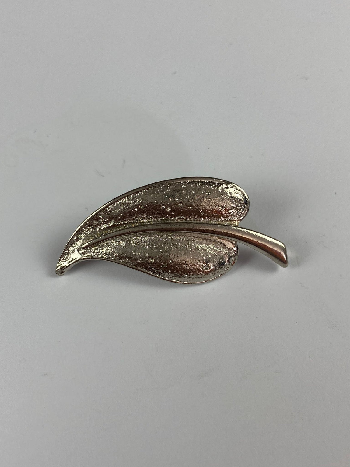 8314 Vintage Blatt Brosche 41x19mm