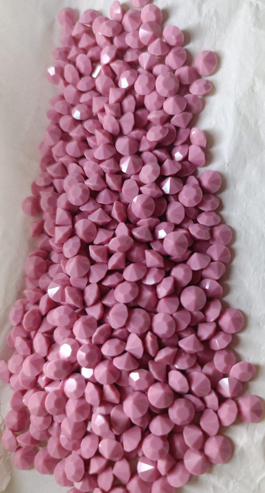 Swarovski® Chaton Vintage Opaque Rose Unfoiled SS24