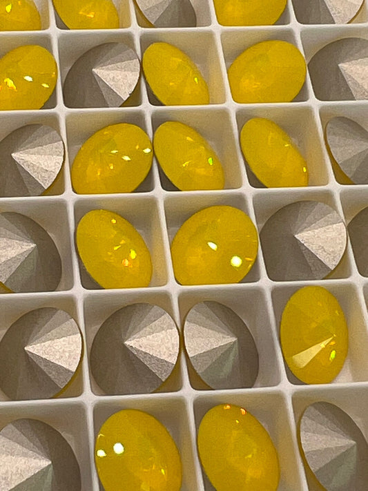 Swarovski® Rivoli Yellow Opal 10mm