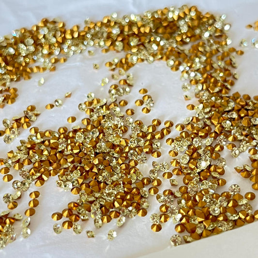 Swarovski® Chaton Vintage Jonquil Gold Foiled PP15