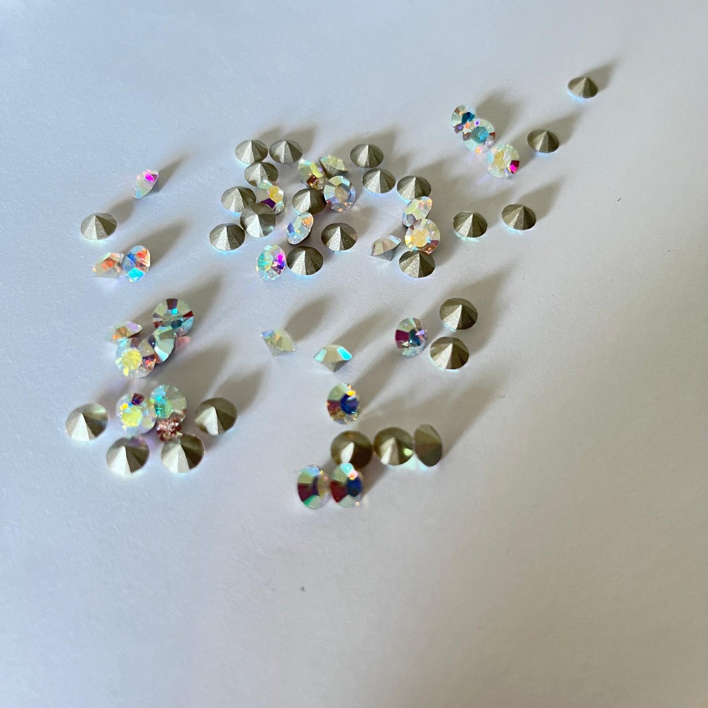 Swarovski® Chaton Aurore Boreale SS24