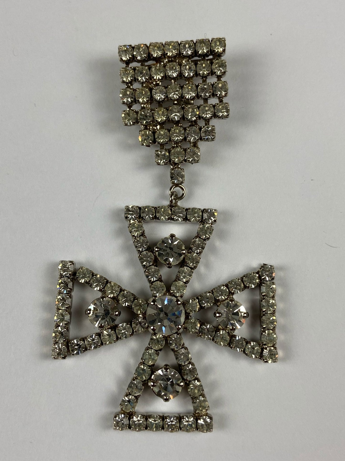 8645 Vintage Swarovski Kristallen Brosche 62mm
