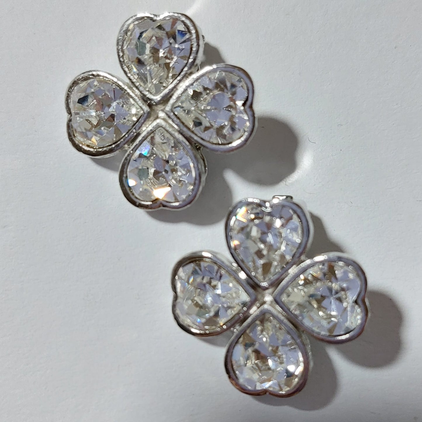 3689 Vintage Ohrclips mit Swarovski Kristallen 20mm