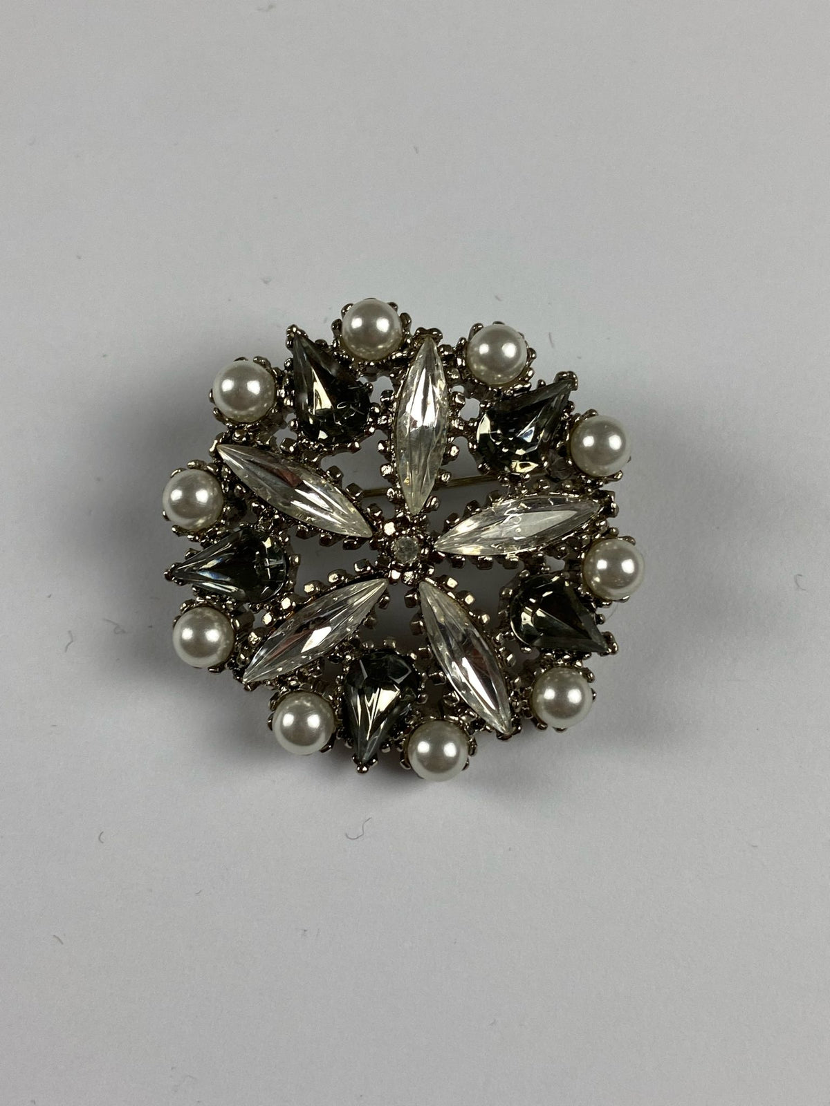 8730 Vintage Swarovski Kristallen Brosche 39mm
