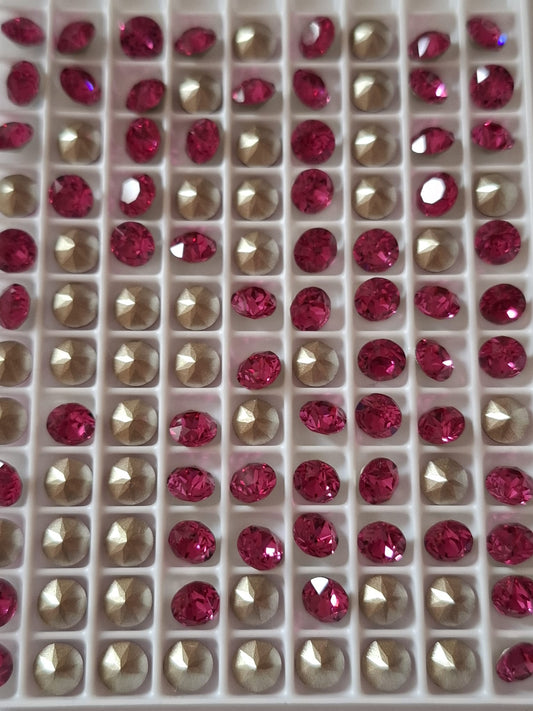 Swarovski® Chaton Fuchsia SS29