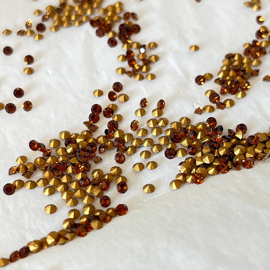 Swarovski® Chaton Vintage Smoked Topaz Gold Foiled PP13