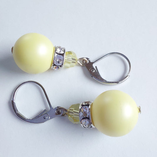 3217 Vintage-Ohrringe mit Swarovski Kristallen & Perlen 37mm