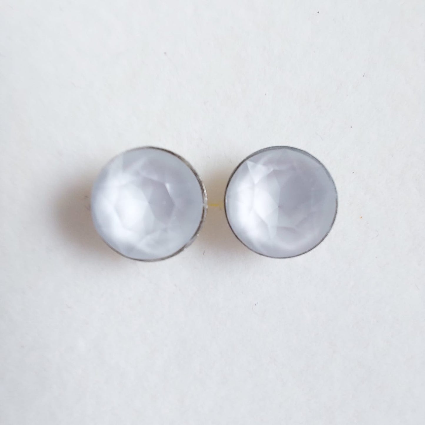 3671 Vintage Ohrringe mit Swarovski Kristallen 9mm