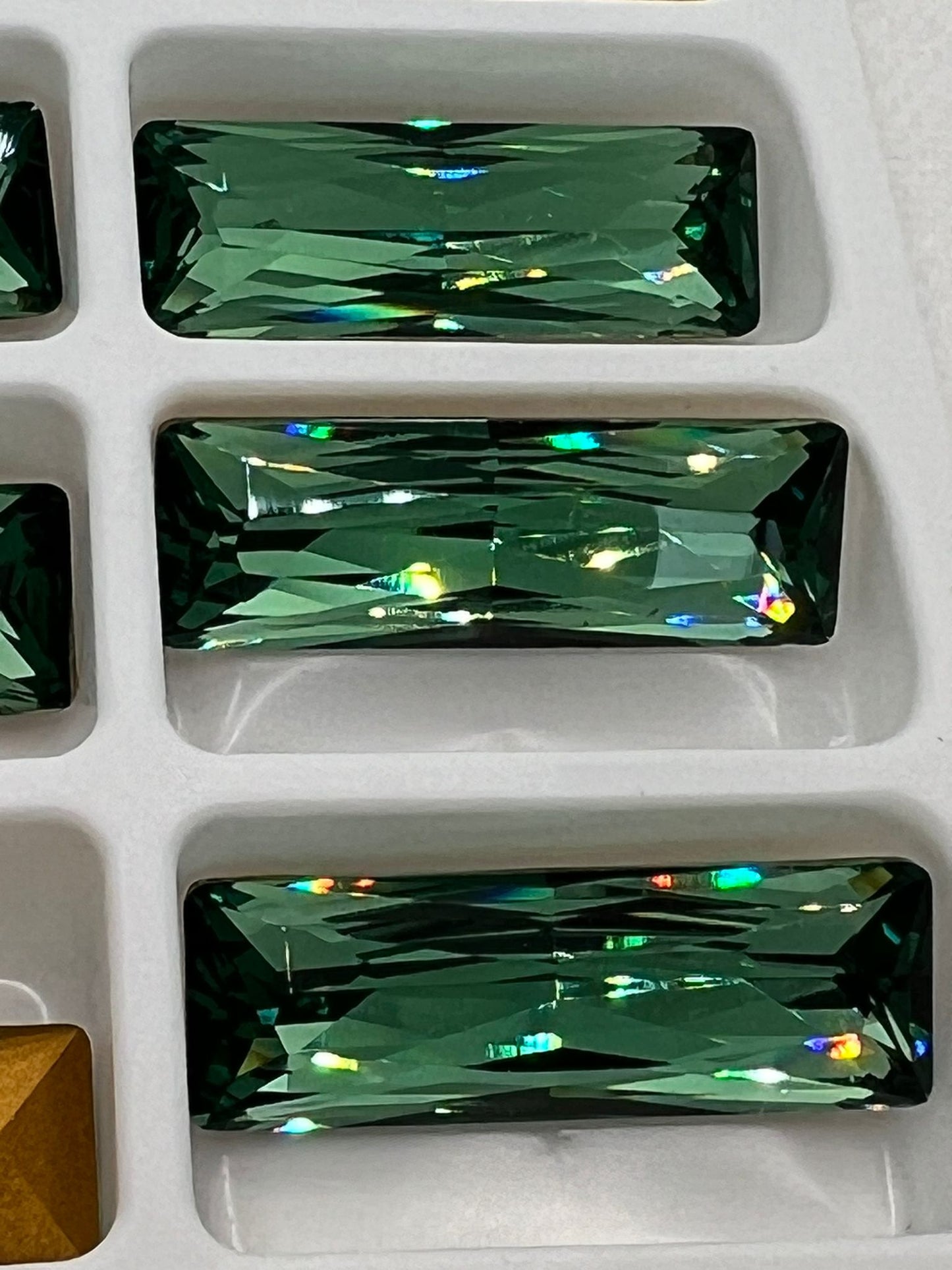 Swarovski® Fancy Vintage Princess Baguette Erinite 30mm