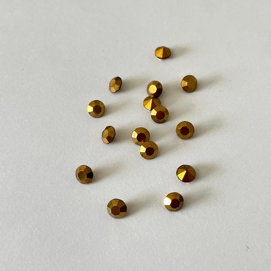 Swarovski® Chaton Vintage Comet OR (24K Gold Overlay) SS29
