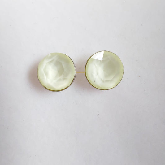 3674 Vintage Ohrringe mit Swarovski Kristallen 9mm