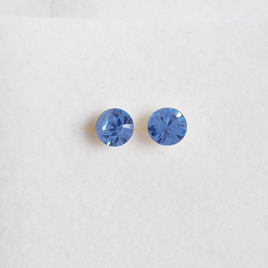 3665 Vintage Ohrringe mit Swarovski Kristallen 5mm