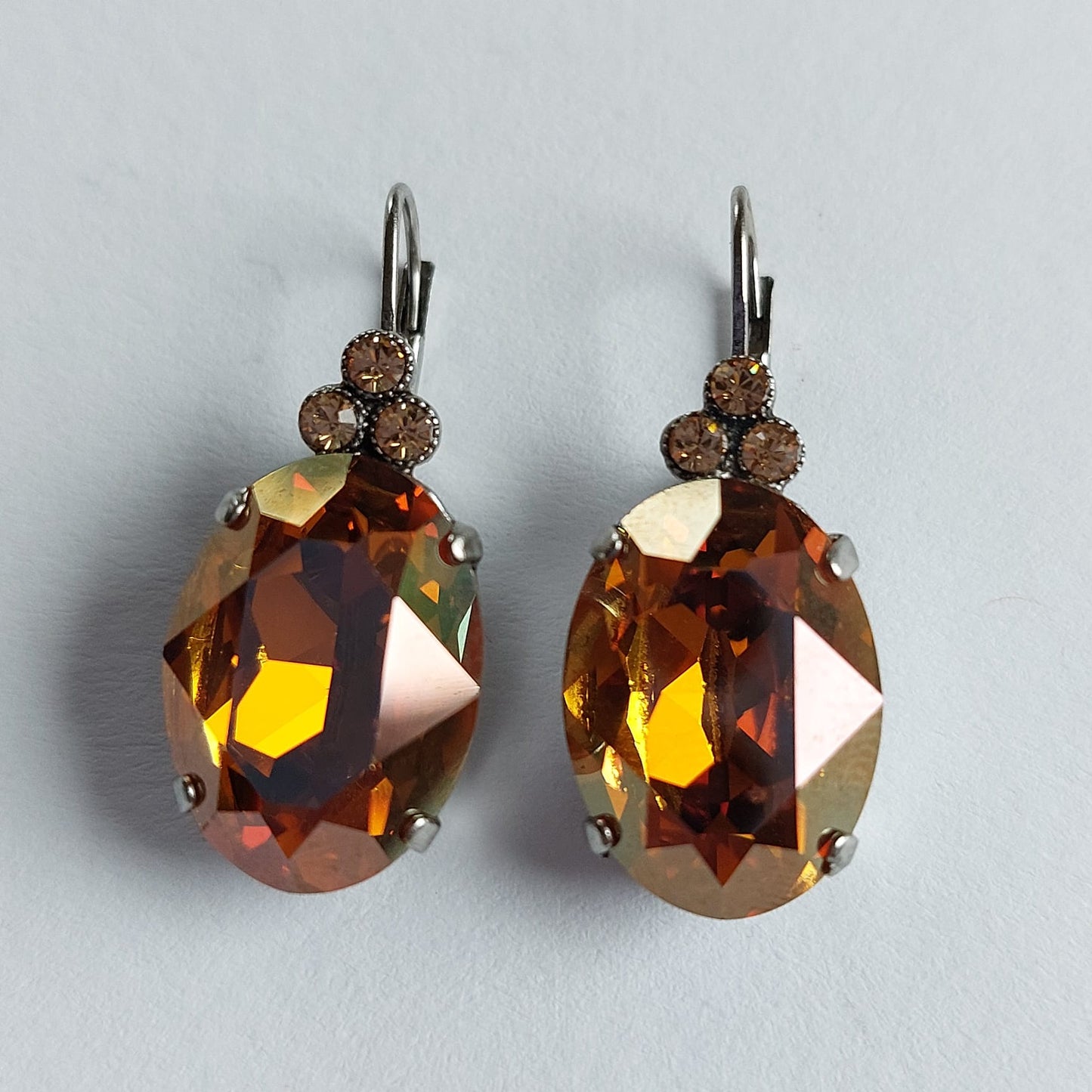 3620 Vintage Ohrringe mit Swarovski Kristallen 30mm