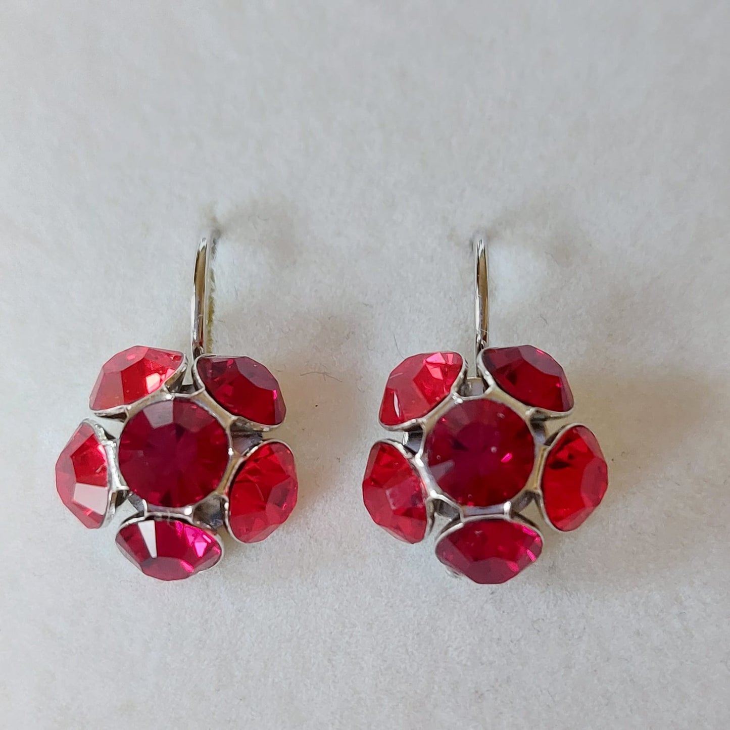 3851 Vintage Earring mit Swarovski Crystals