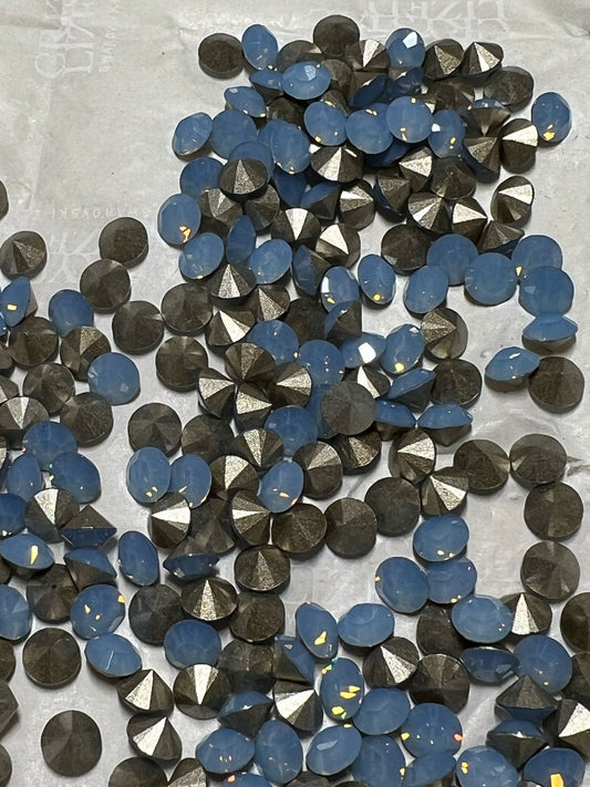 Swarovski® Chaton Air Blue Opal SS29