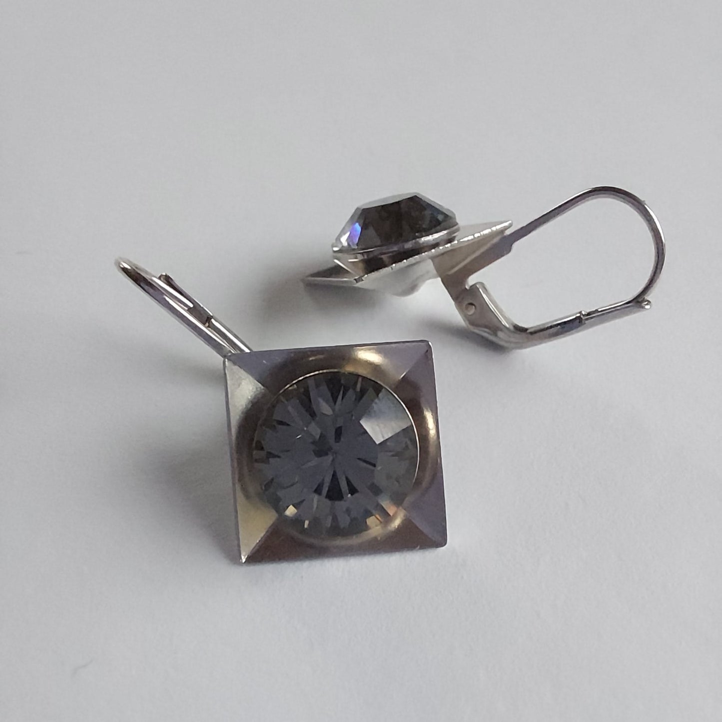 3269 Vintage-Ohrringe mit Swarovski Kristallen 24mm