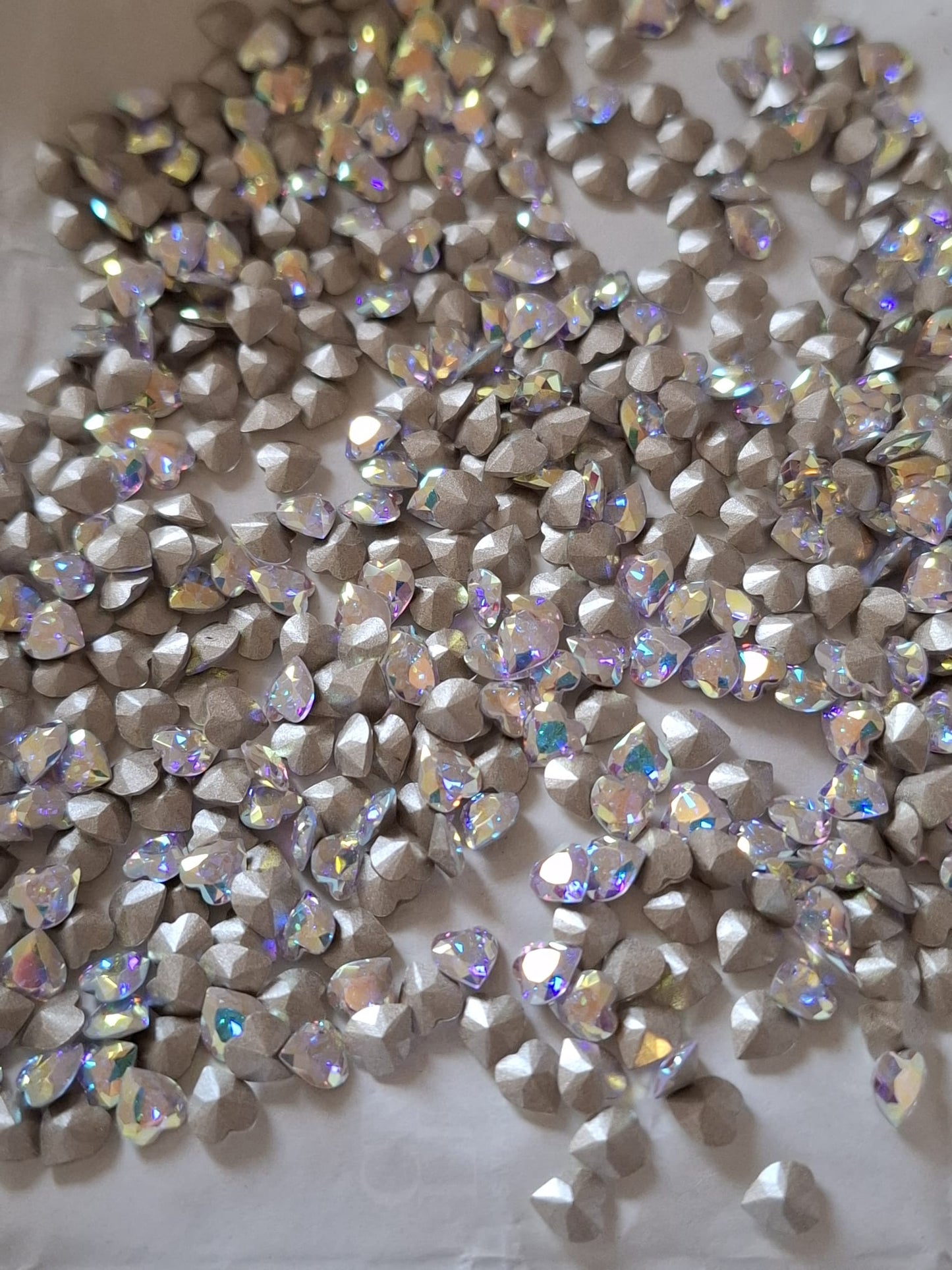 Swarovski® Fancy Antique Heart Aurore Boreale 5mm