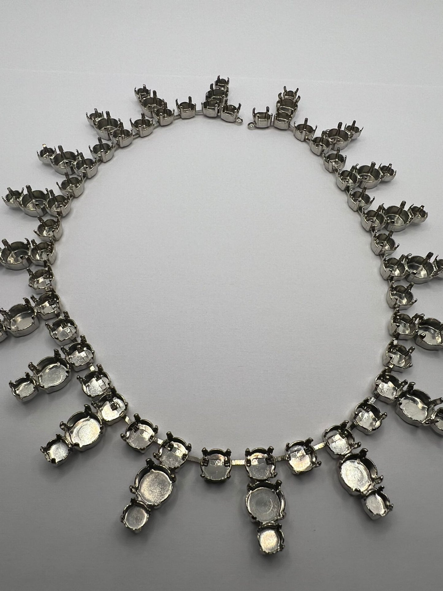 6397 Vintage leerer DIY Collier zum Befüllen mit Swarovski Kristallen 42cm