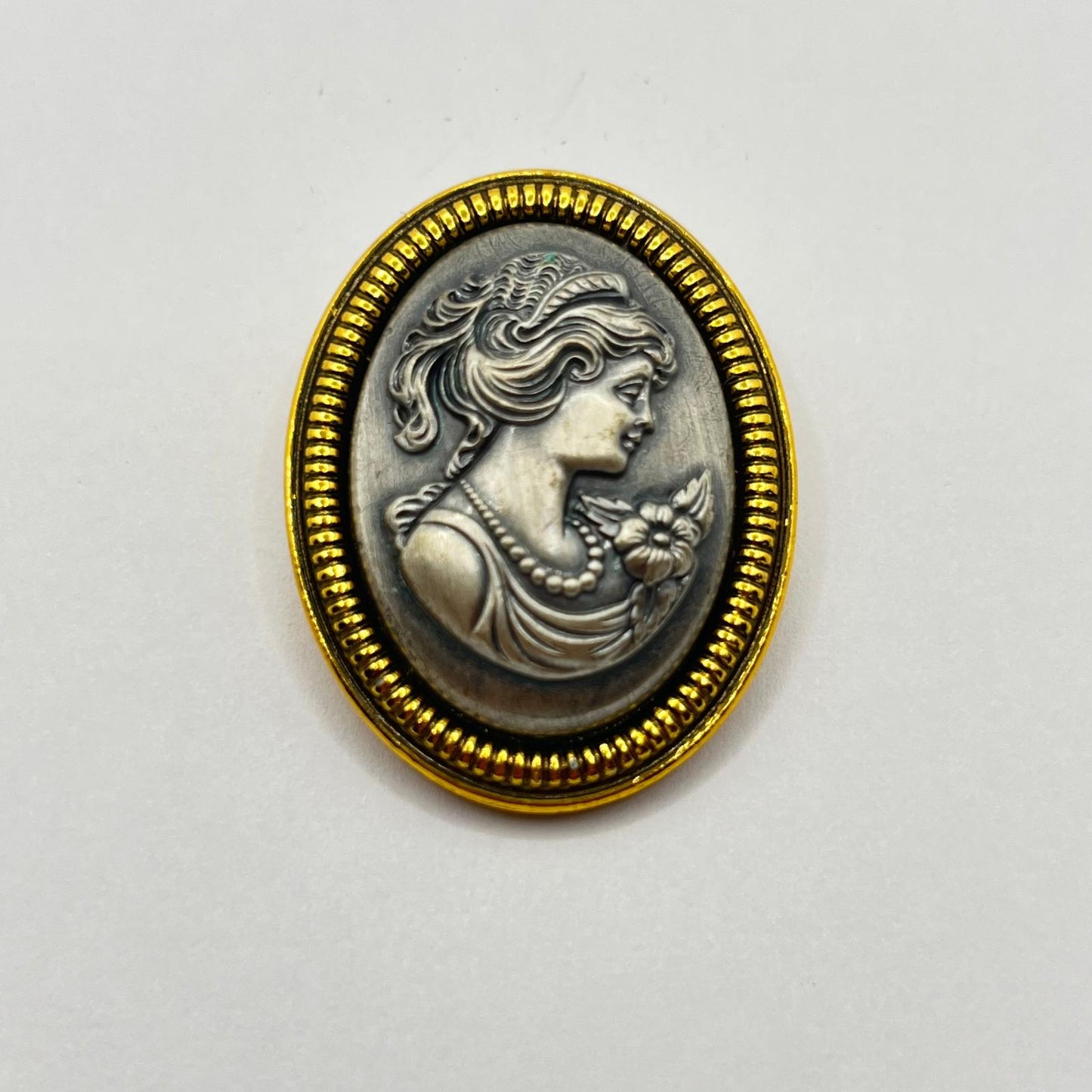 2409 Vintage Cabochon Schalhalter 36mm