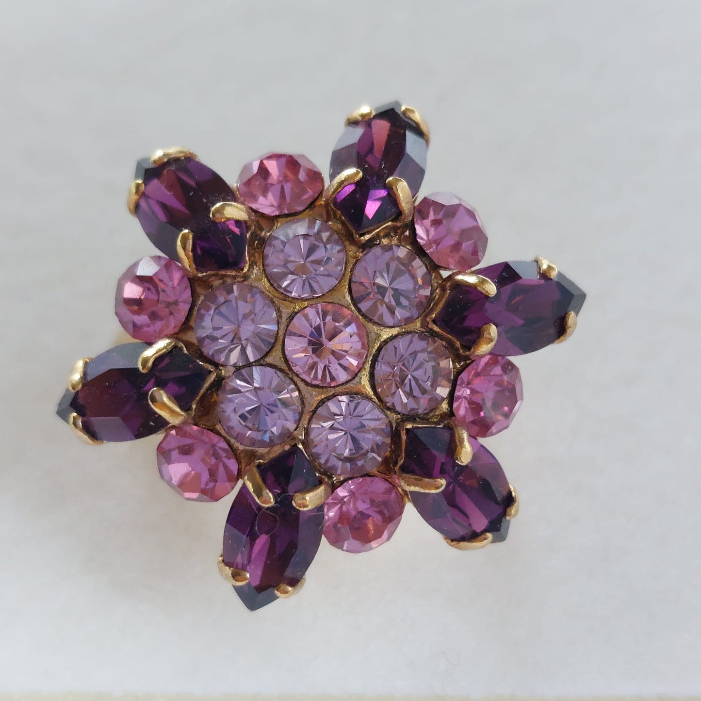 9801 Vintage Ring made with Swarovski Kristallen 27mm