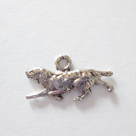 Apportierhund Trachtenanhänger 25x10mm
