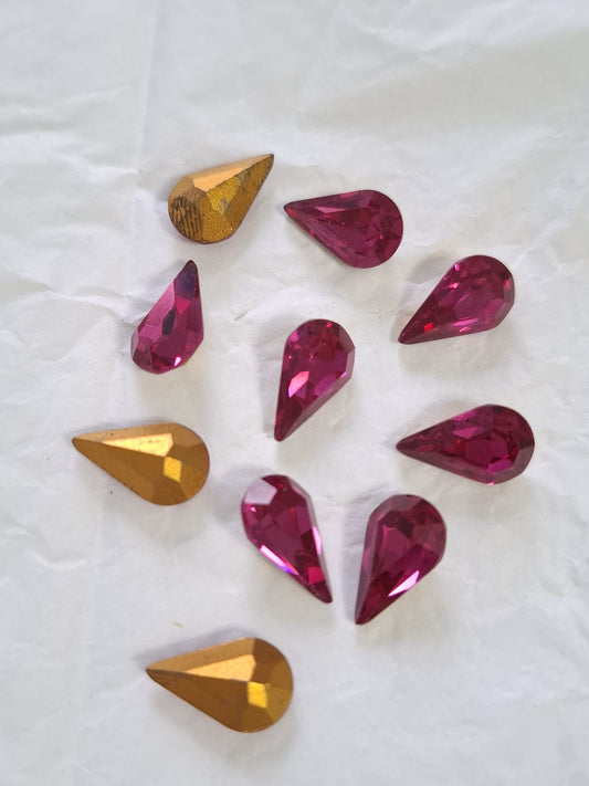 Swarovski® Fancy Vintage Pear-Shaped Fuchsia 13mm