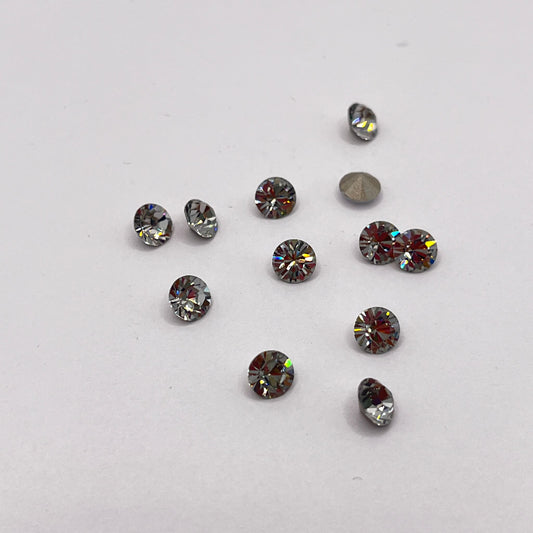 Swarovski® Chaton Shadow Crystal SS29