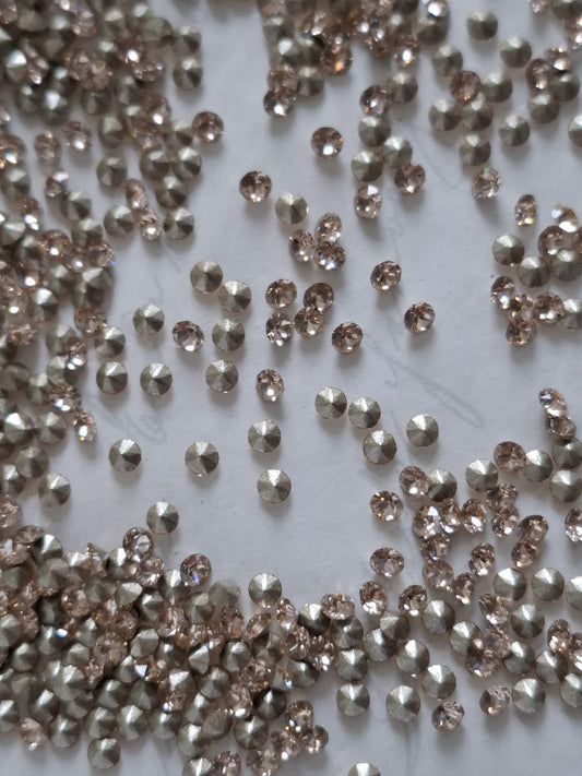 Swarovski® Chaton Light Peach PP14