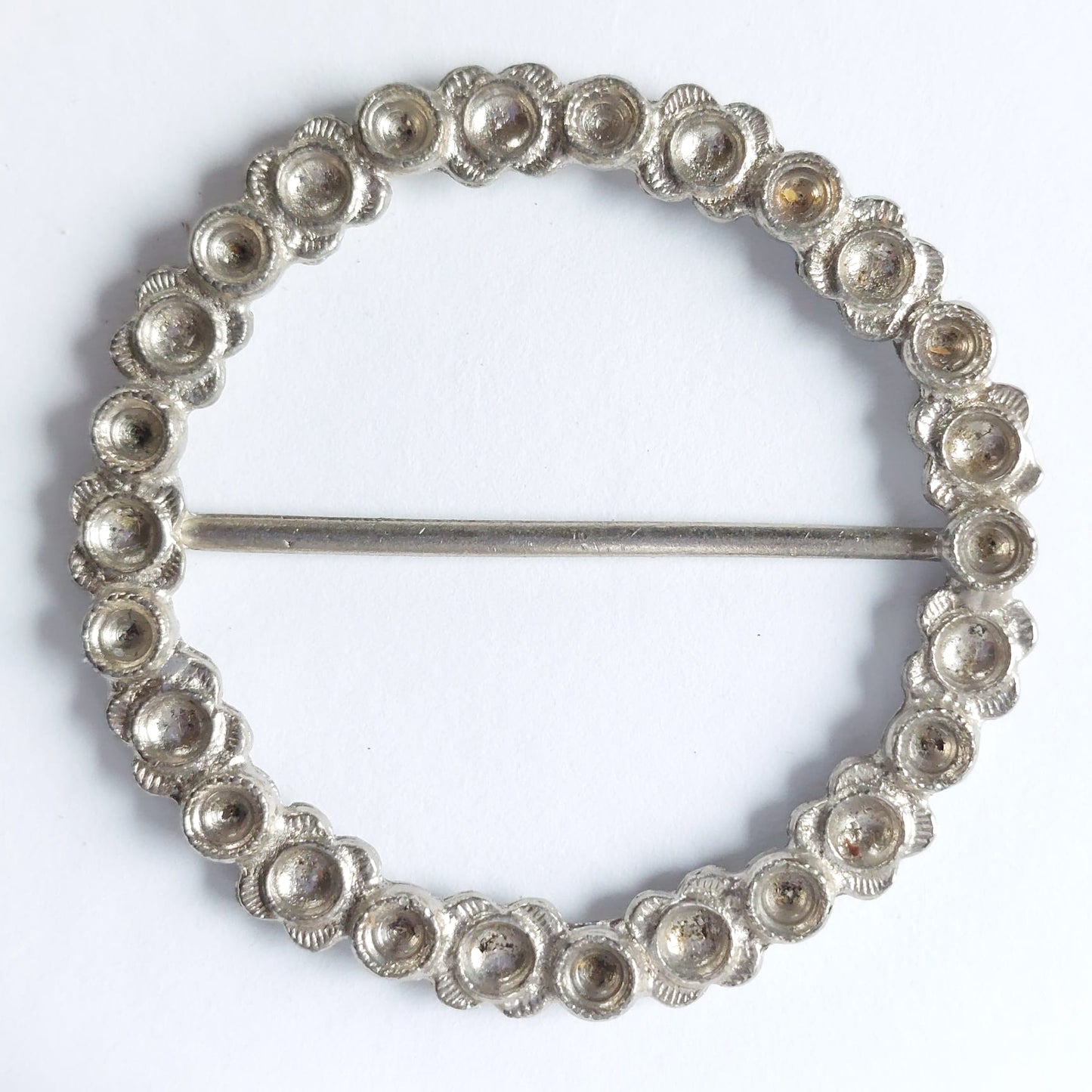 2053 Silberne Blanko-Gürtelschnalle zum Befüllen mit Swarovski-Kristallen oder Perlen 53mm