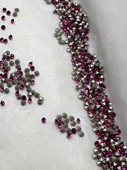 Swarovski® Chaton Fuchsia PP11