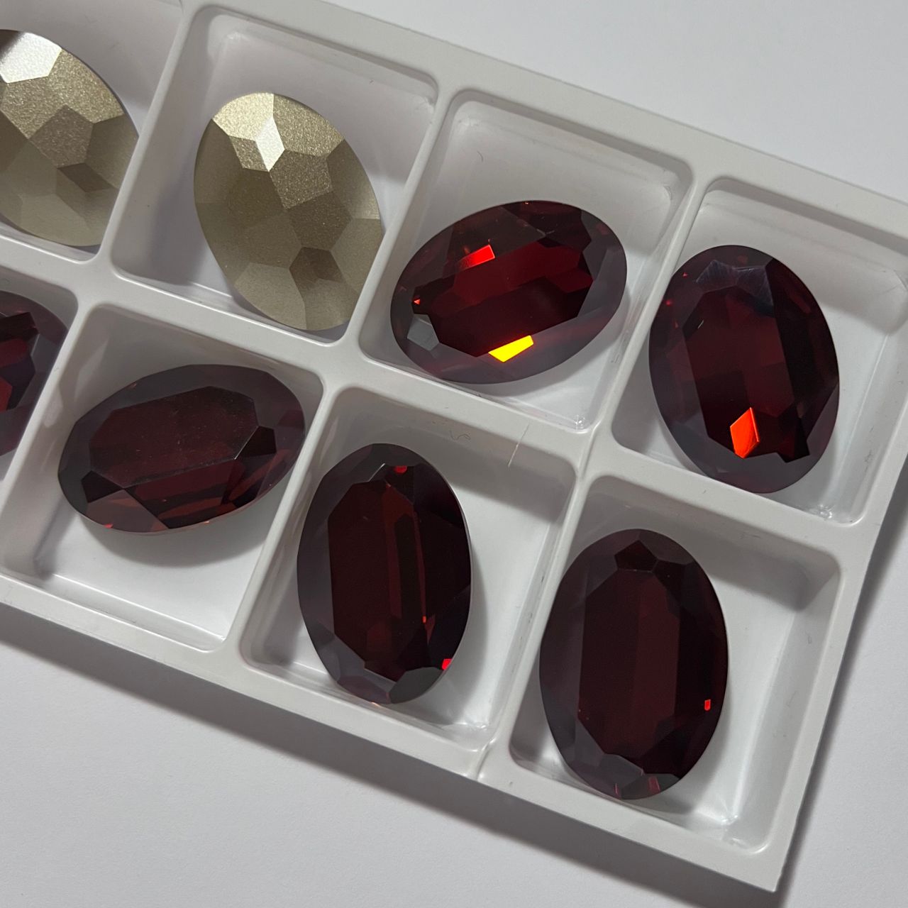 Swarovski® Fancy Oval Red Magma 30x22mm